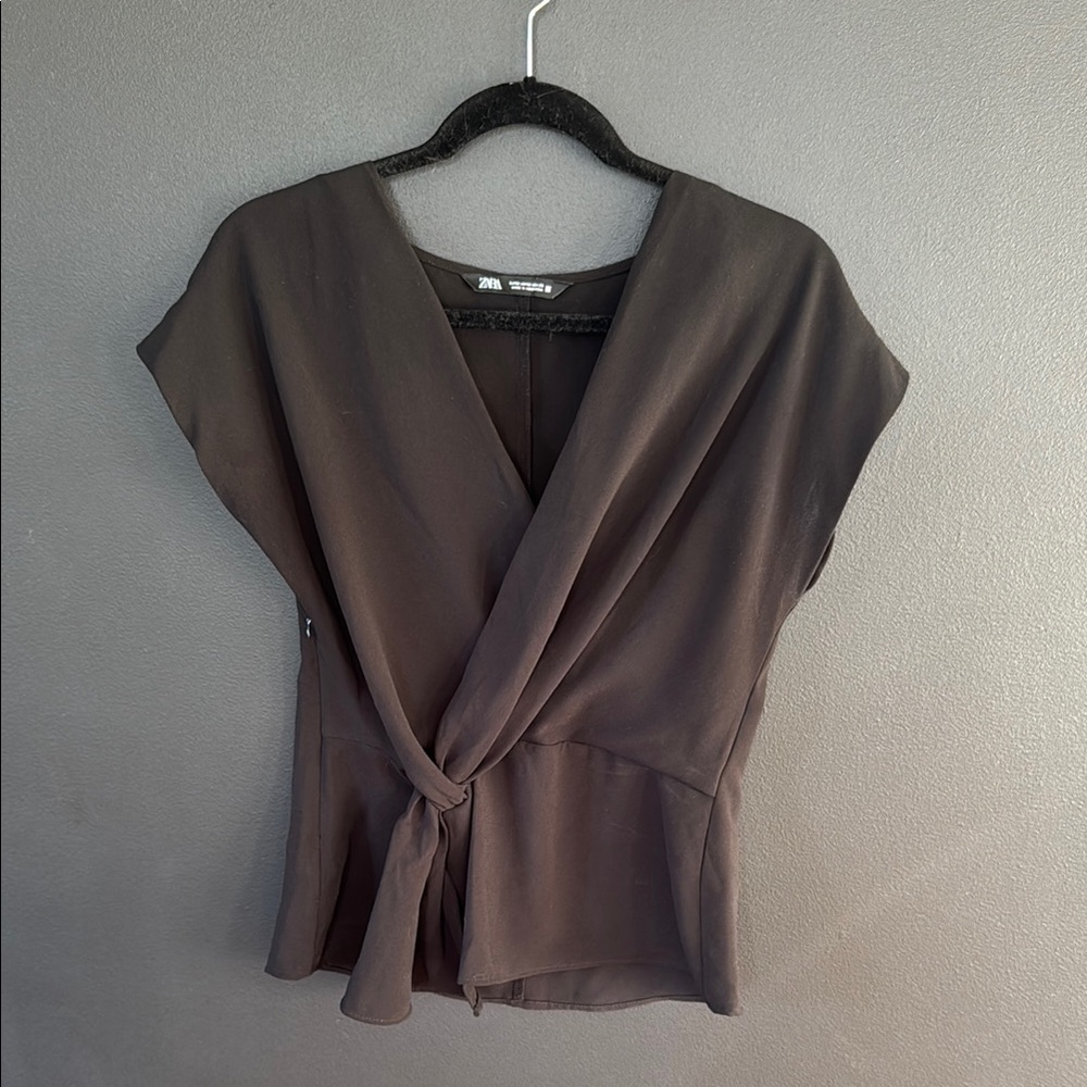 Zara Side Twist Top In Black